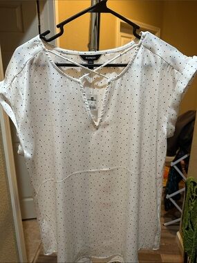 Express White Polka Dot Tie-Neck Short Sleeve Blouse